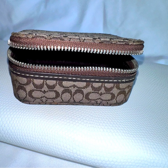 COACH -Khaki Signature Canvas Leather Pill/Jewelry Case - Picture 5 of 7